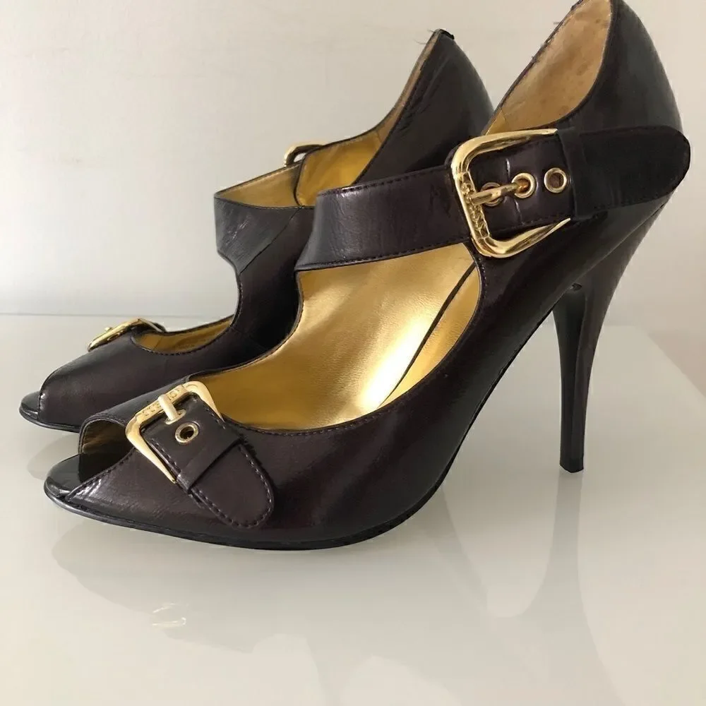 NWOT Guess Heels